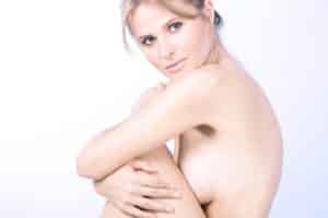 Choosing The Best Plastic Surgeon to Remove Your Breast Implants